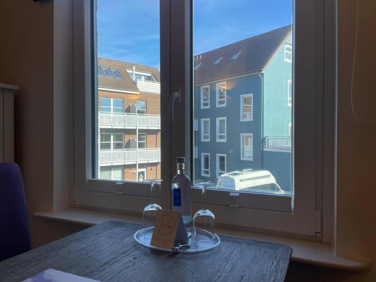Hotel Deichvoigt Cuxhaven Bagian luar foto