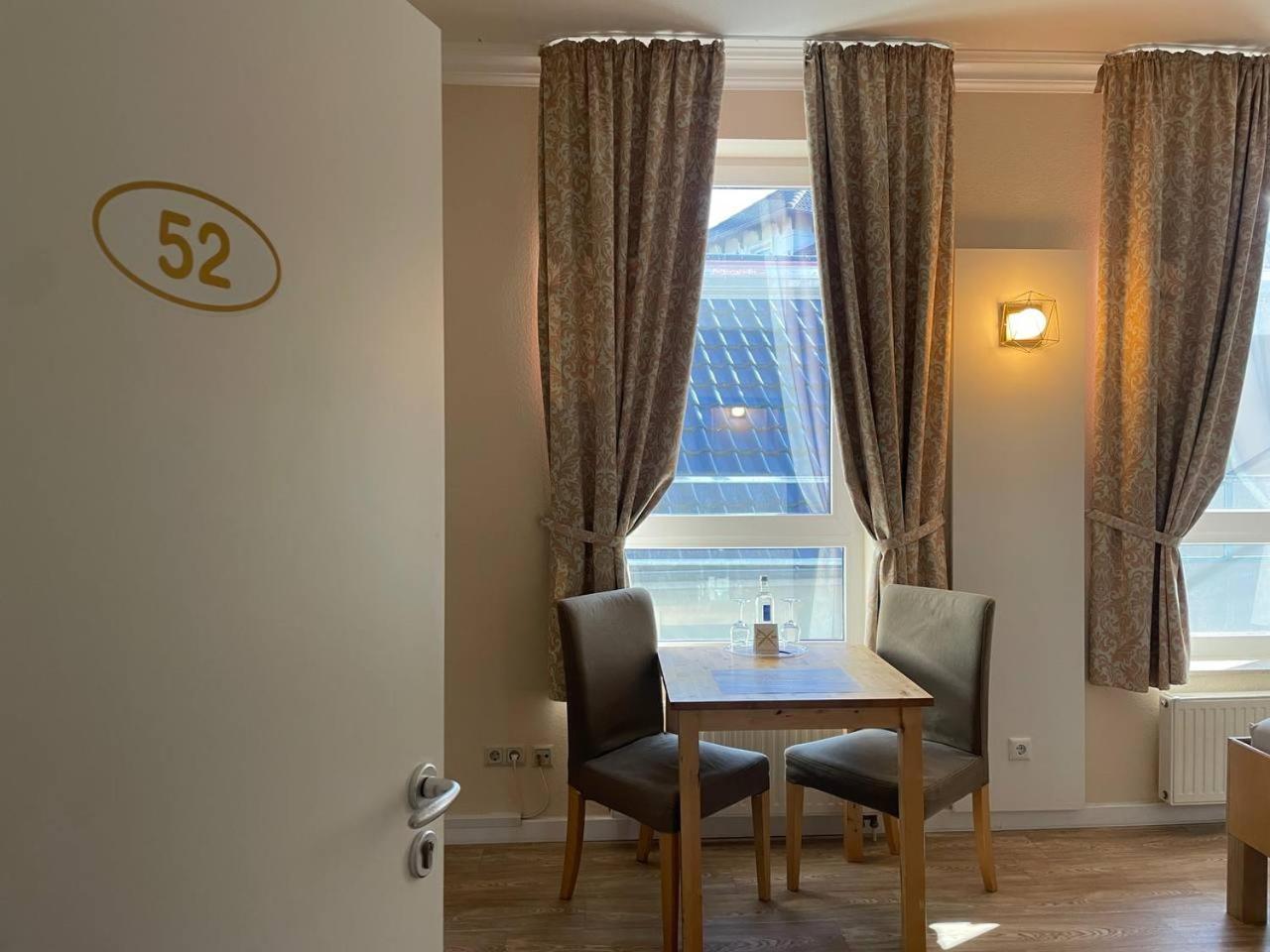 Hotel Deichvoigt Cuxhaven Bagian luar foto