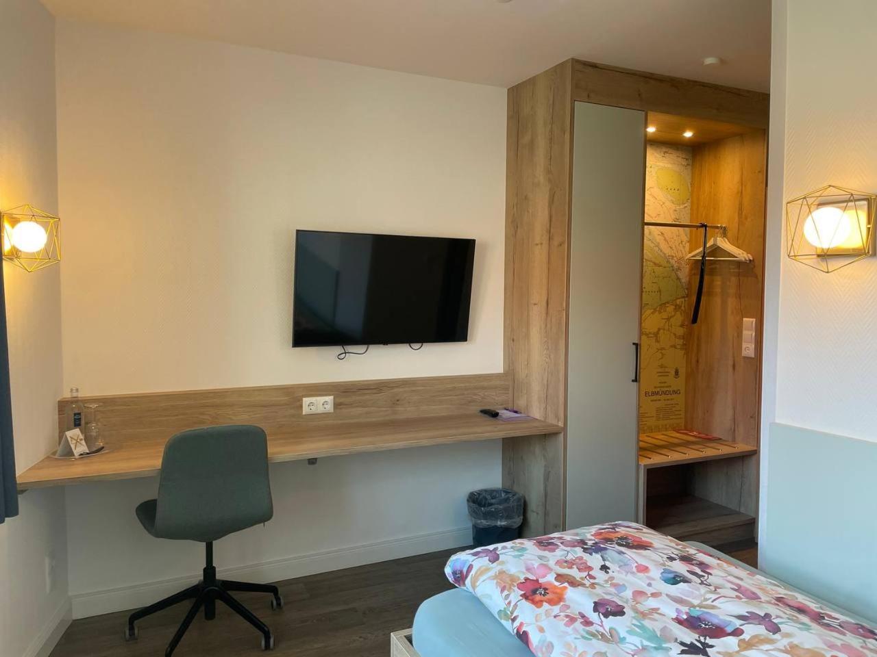 Hotel Deichvoigt Cuxhaven Bagian luar foto