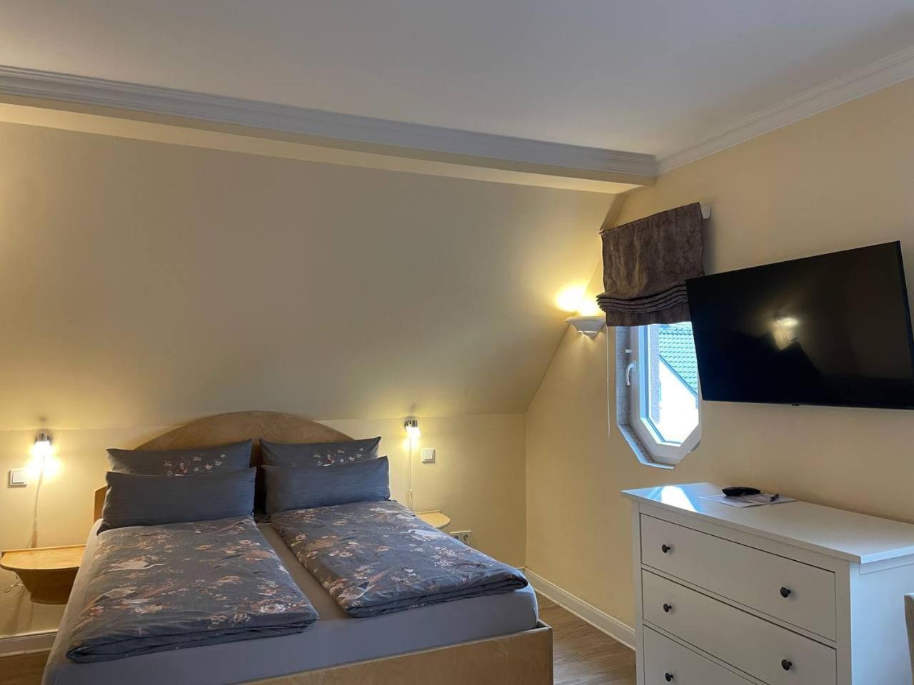 Hotel Deichvoigt Cuxhaven Bagian luar foto
